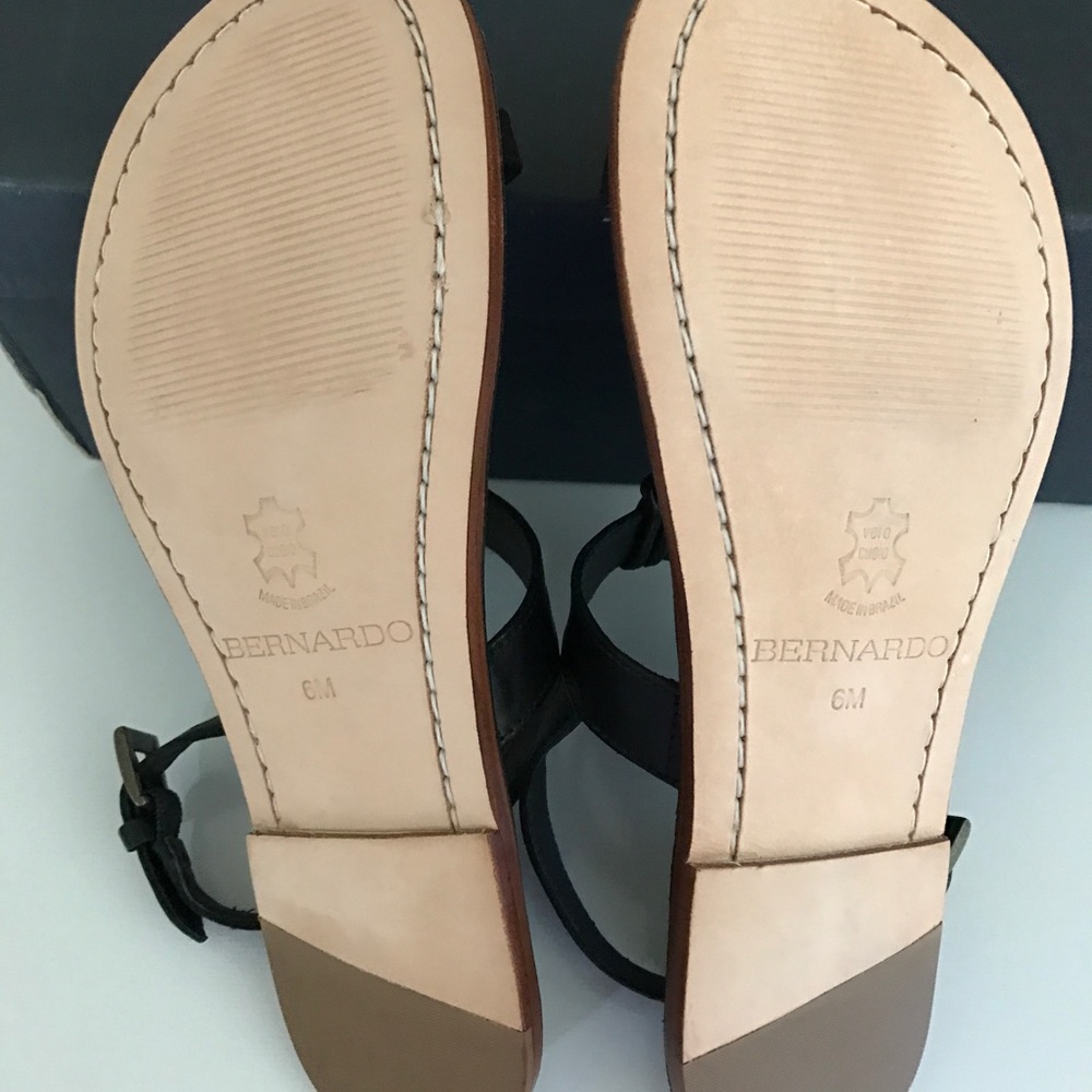 Bernardo Women's Leather Sandal size 6 - Picture 4 of 4